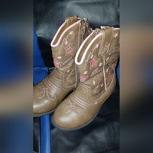 Brown Girls' INFANT size 7 Western Cowboy Boots with Pink Star Stitching